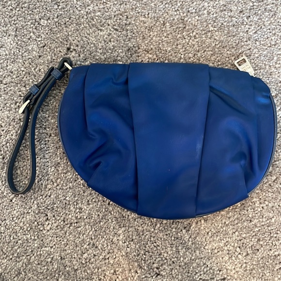 Prada Bag Clutch - Picture 2 of 6